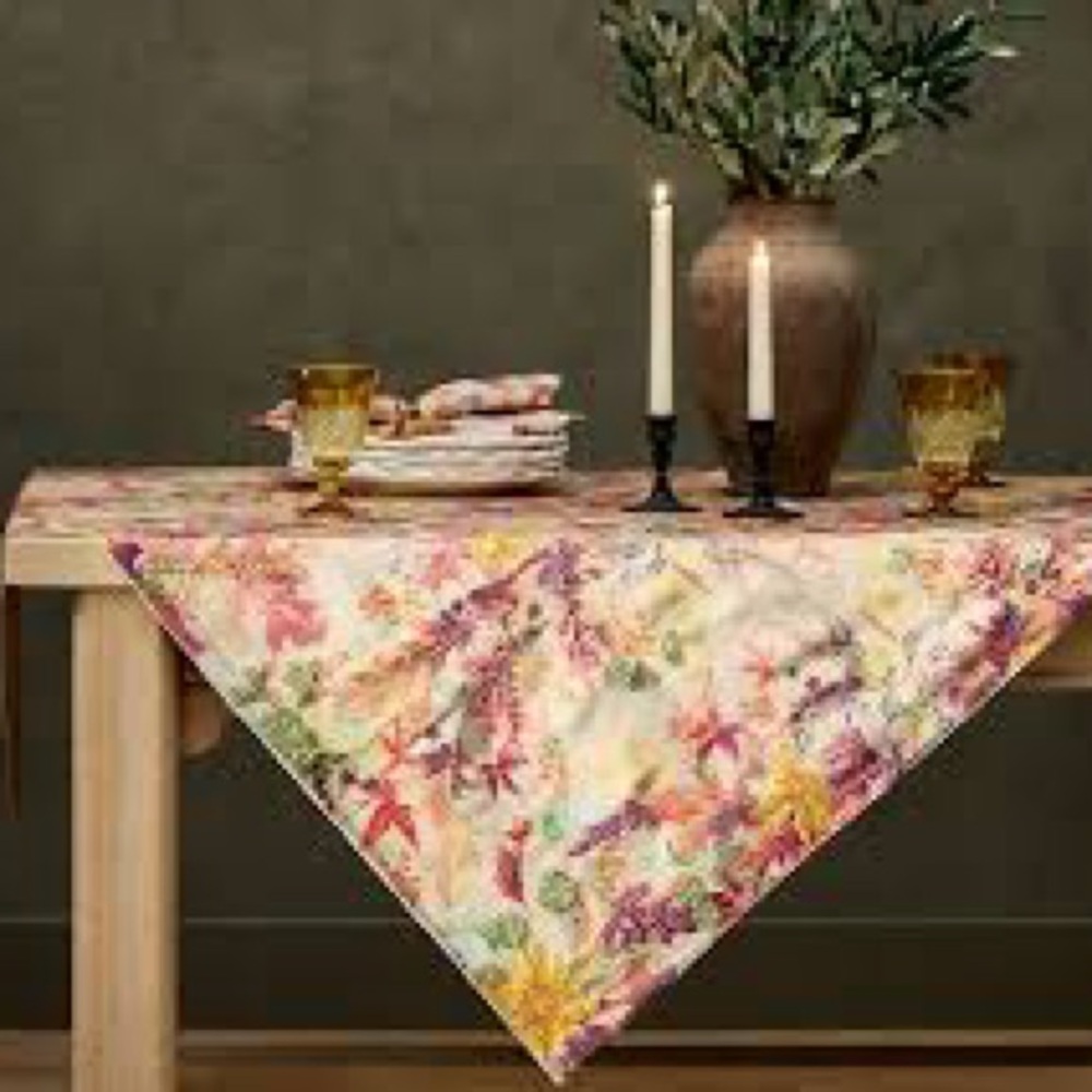 Pottery Barn Fall Botanical Table Throw BNWT